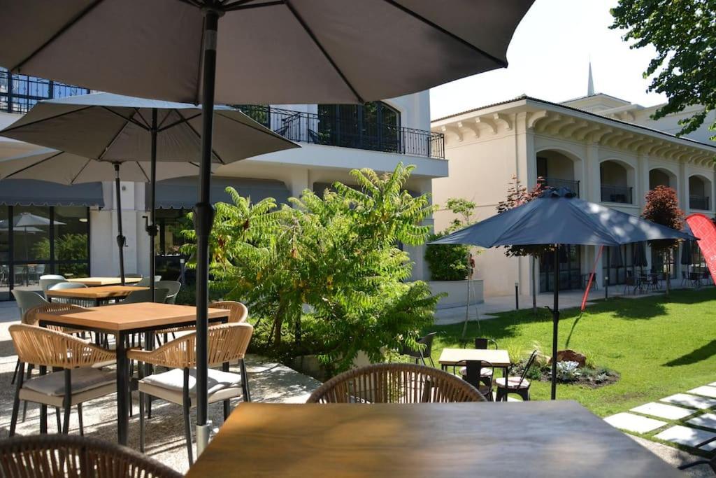 Charming Sunny Apartment+Swimming Pool Aziz Konstantin ve Elena Dış mekan fotoğraf